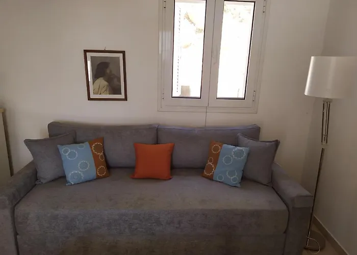 East Red Rock And View Maisonette Apartamento Leonídion